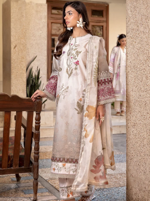 Cultural Glamour: Drape Yourself in Heritage By Meerak "MAHJABEEN" 